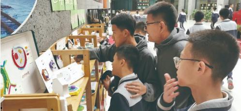 实验中学吃瓜事件,一场中学吃瓜事件的背后真相揭秘