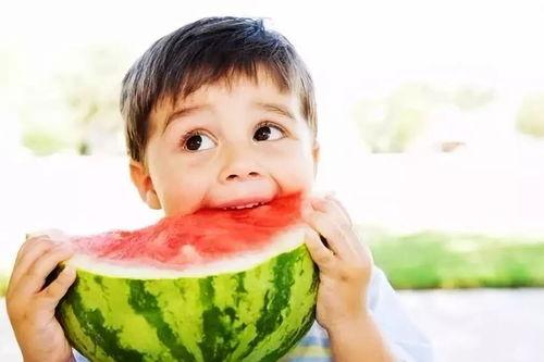 吃熏瓜反胃是怎么回事,探究吃熏瓜反胃现象背后的原因